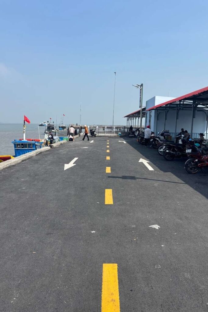 The actually ferry dock for Thanh An Island