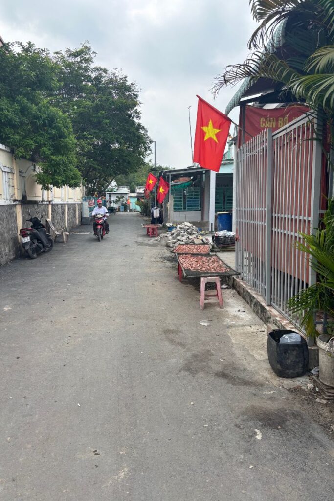 Empty street on Thanh An Island